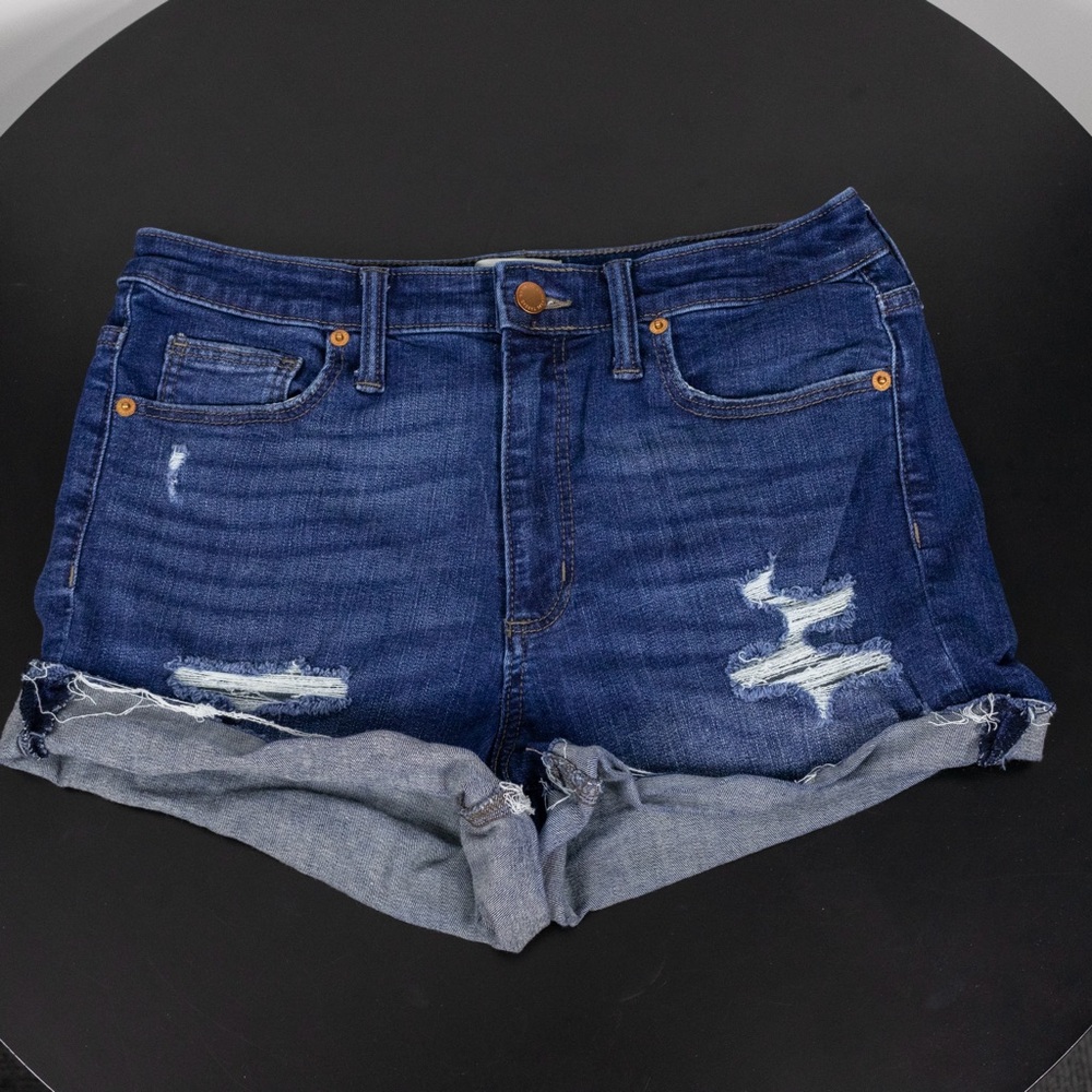 Universal Thread Co Stretch Denim Distressed Shorts